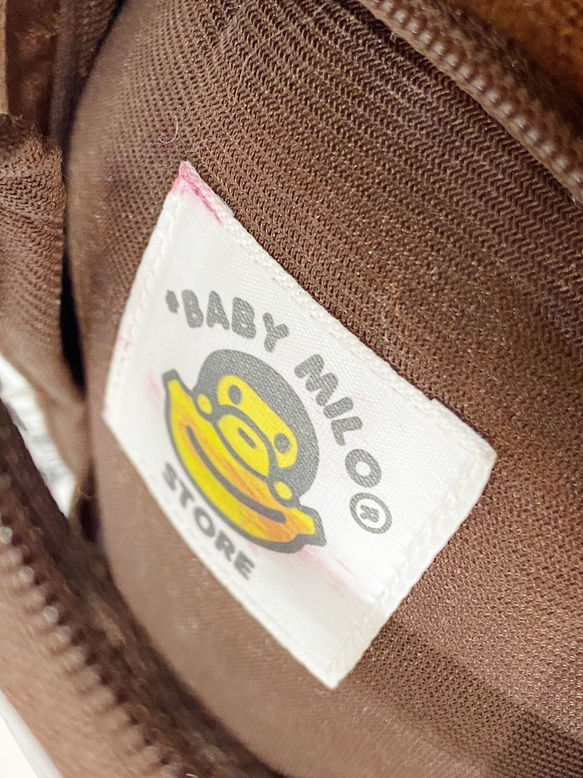 A BATHING APE アベイシングエイプ BABY MILO HEART MOBILE BAG