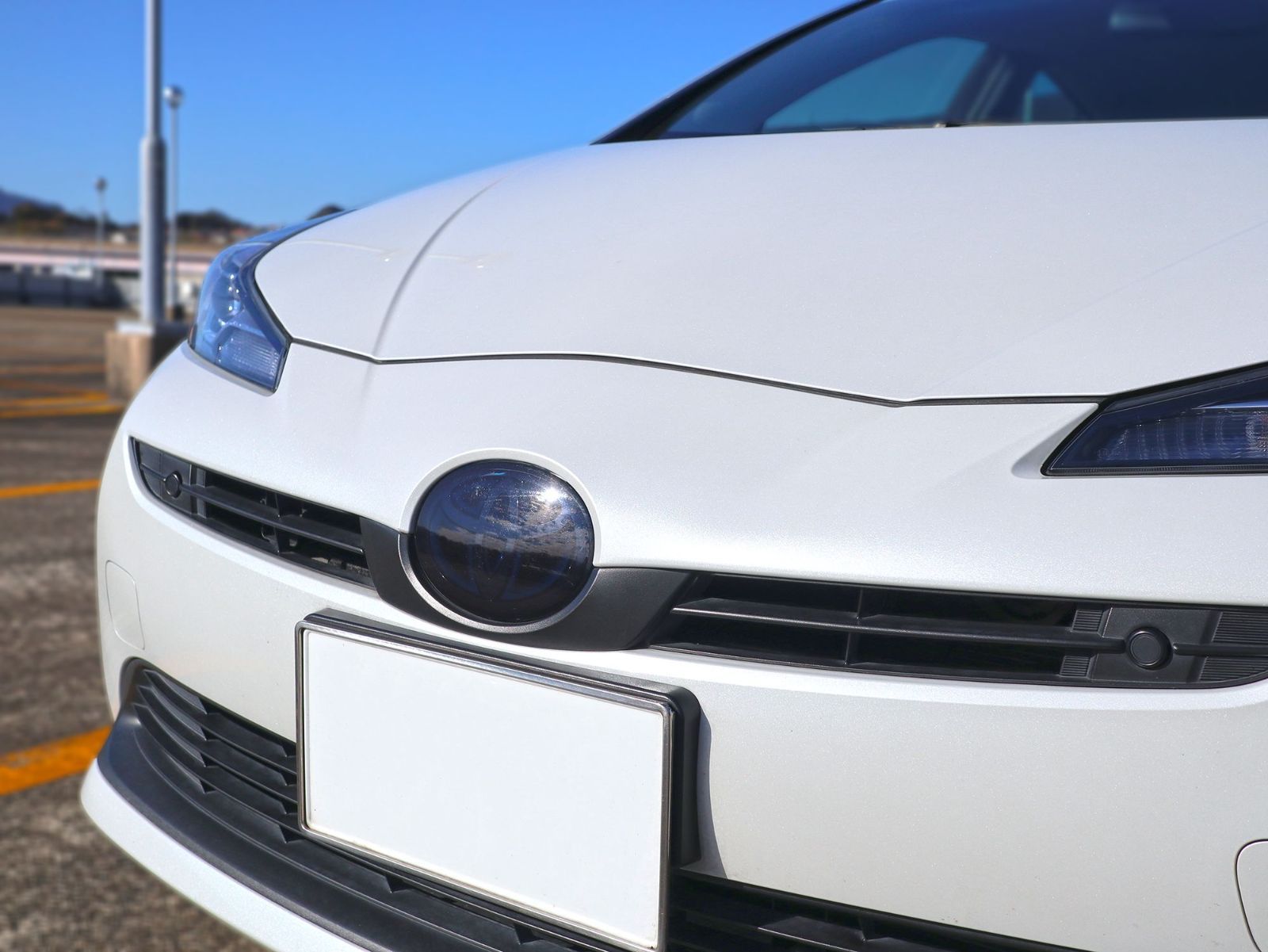Tint+再利用Okエンブレム スモークフィルム後期プリウス50(スモーク20％)  ZVW50/ZVW51/ZVW55 vvw zvw50 zvw51