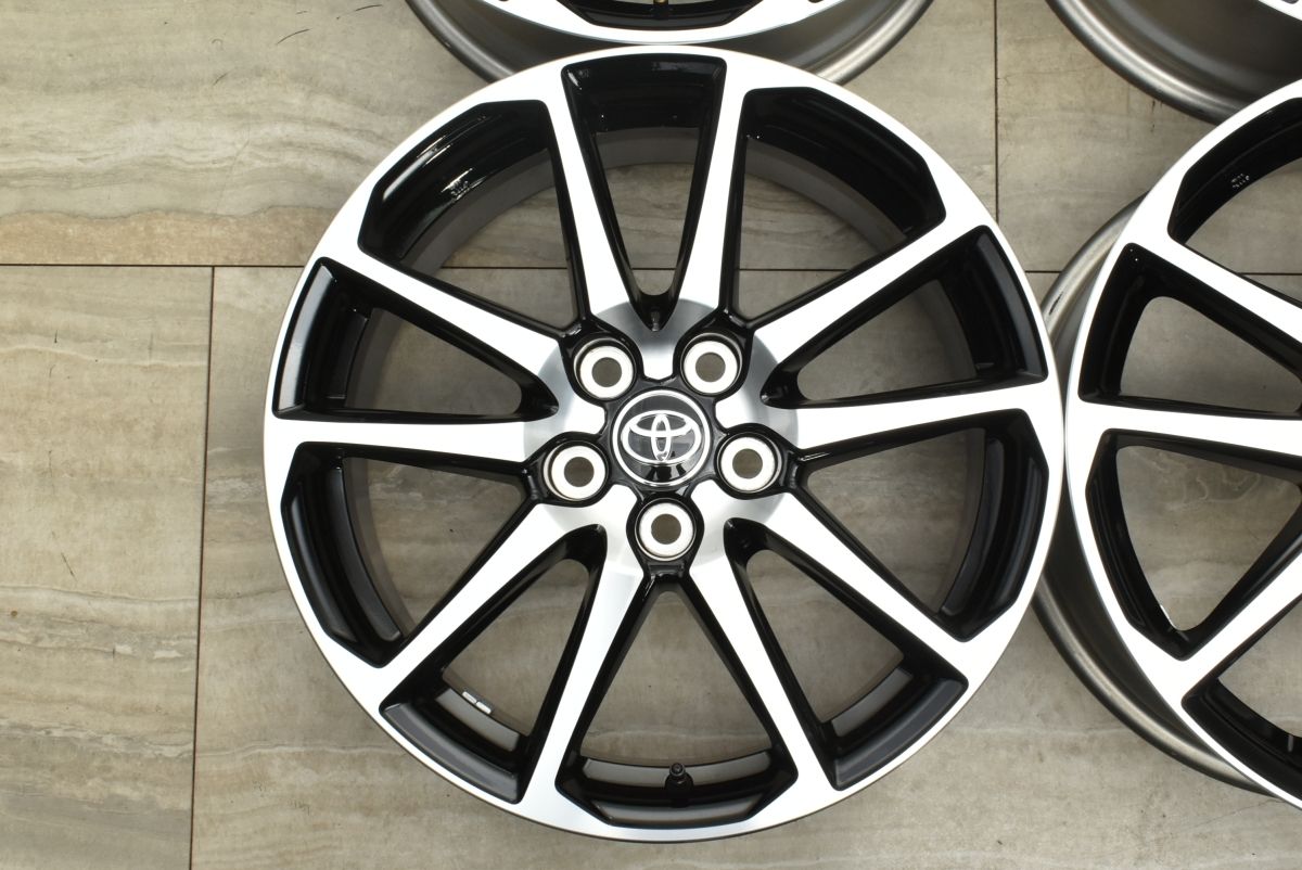 ヴォクシー エスティマ