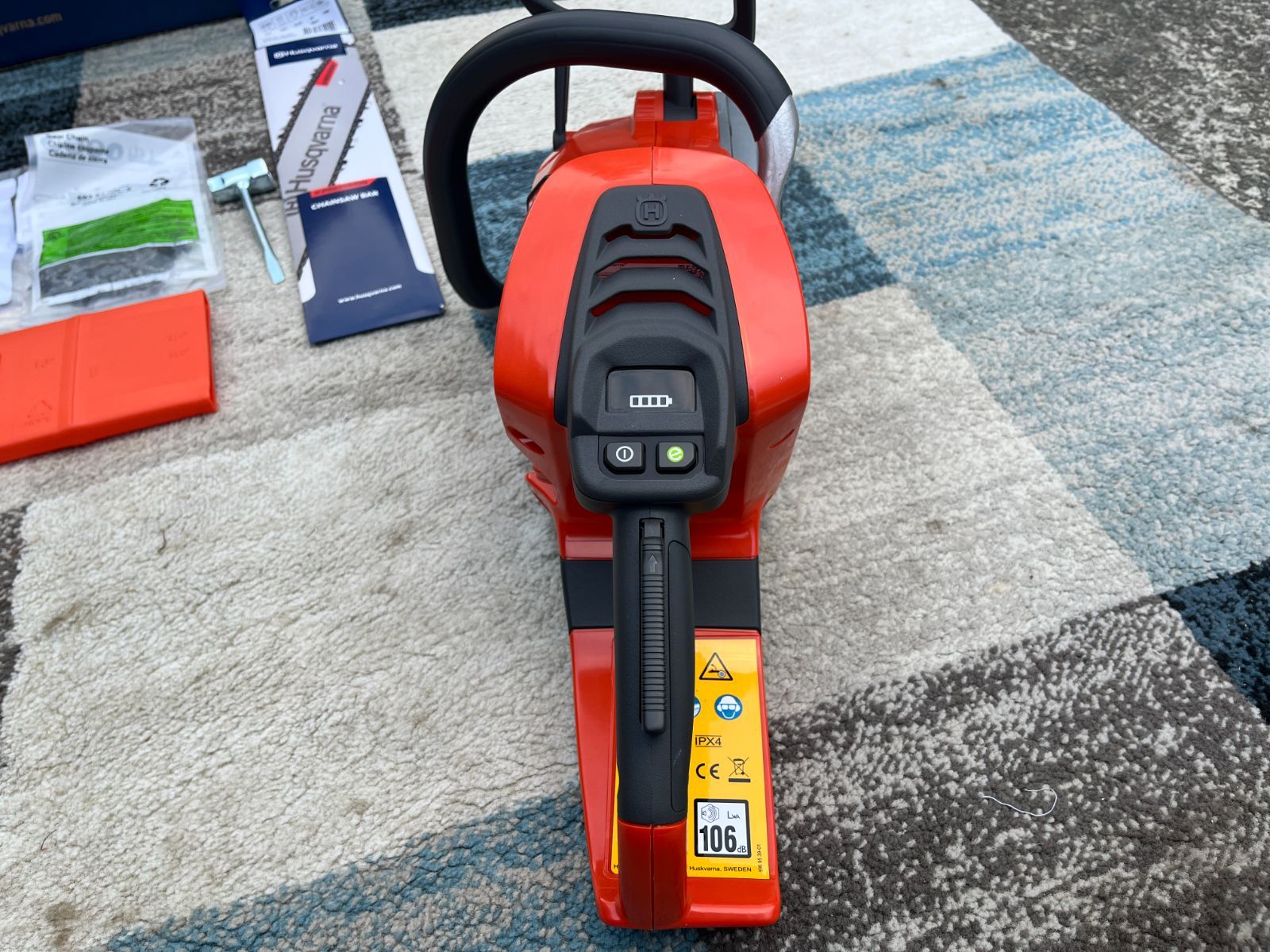 バッテリー 充電器セット Husqvarna ハスクバーナ 540ixp 充電式チェーンソー バッテリー式チェーンソー チェンソー HRDEVELOPMENT_JP