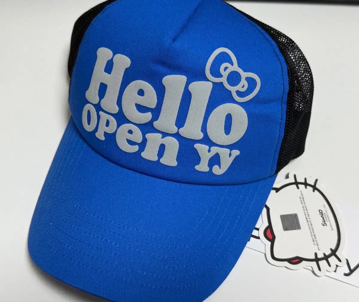 Open Yy x Hello Kitty】 Trucker Cap Black (OPEN YY_TheOpen