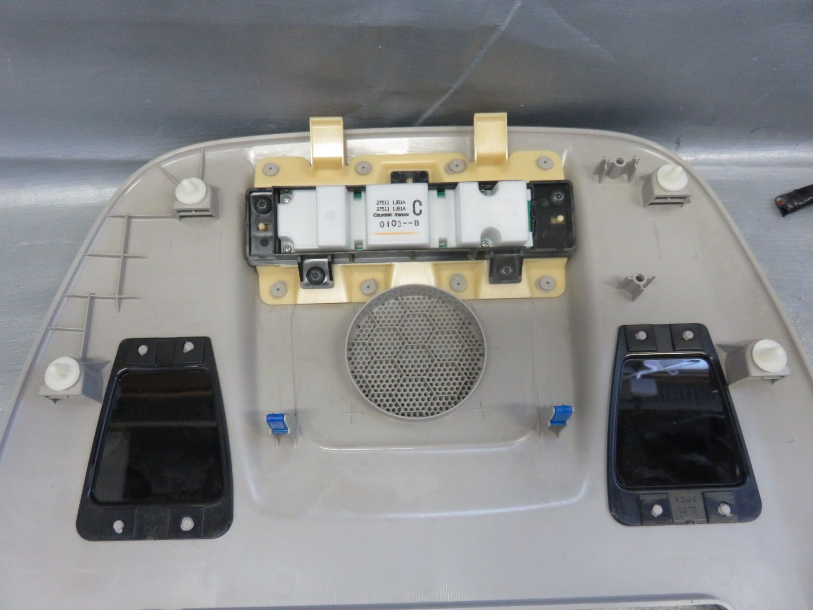 52 エルグランド フリップダウンモニター ☆STD5888/動作OK 日産 エルグランド TE52 PE52 E52 純正