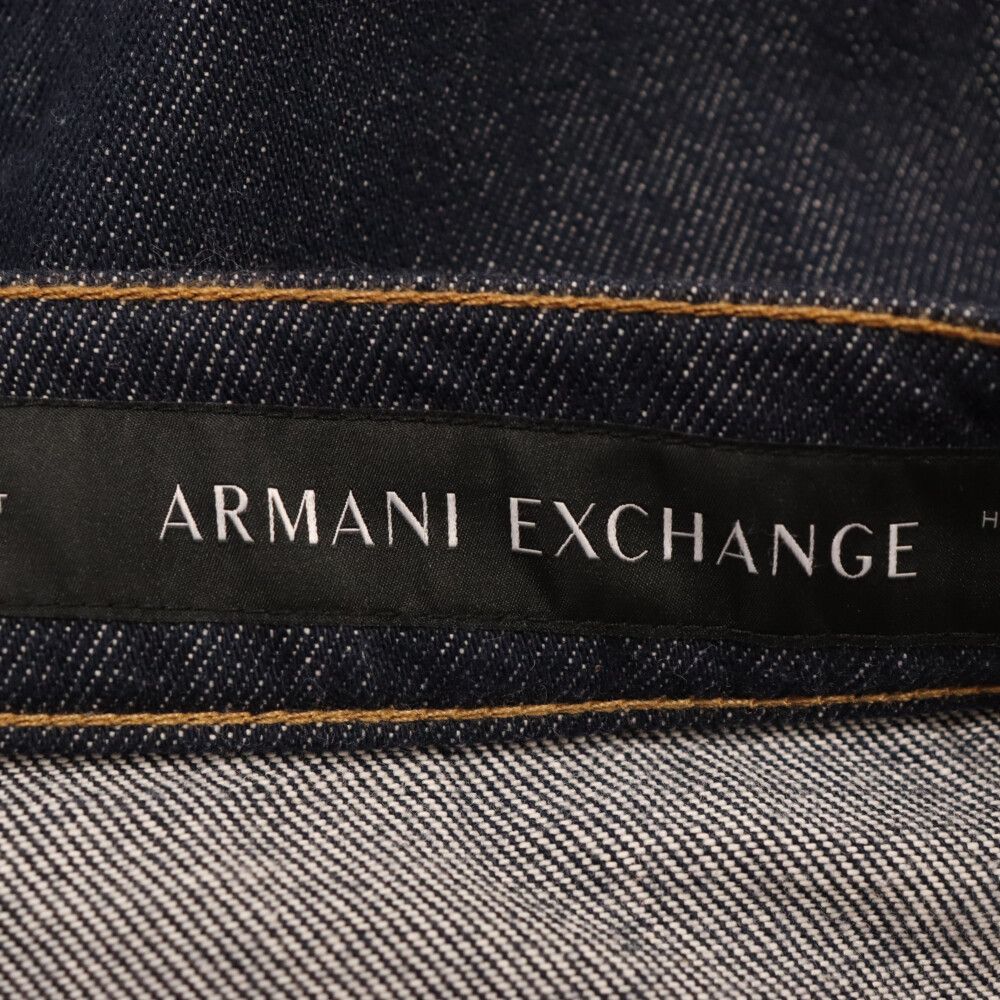 AX ARMANI EXCHANGE (アルマーニ エクスチェンジ) ロゴレザーパッチデニムパンツ インディゴ