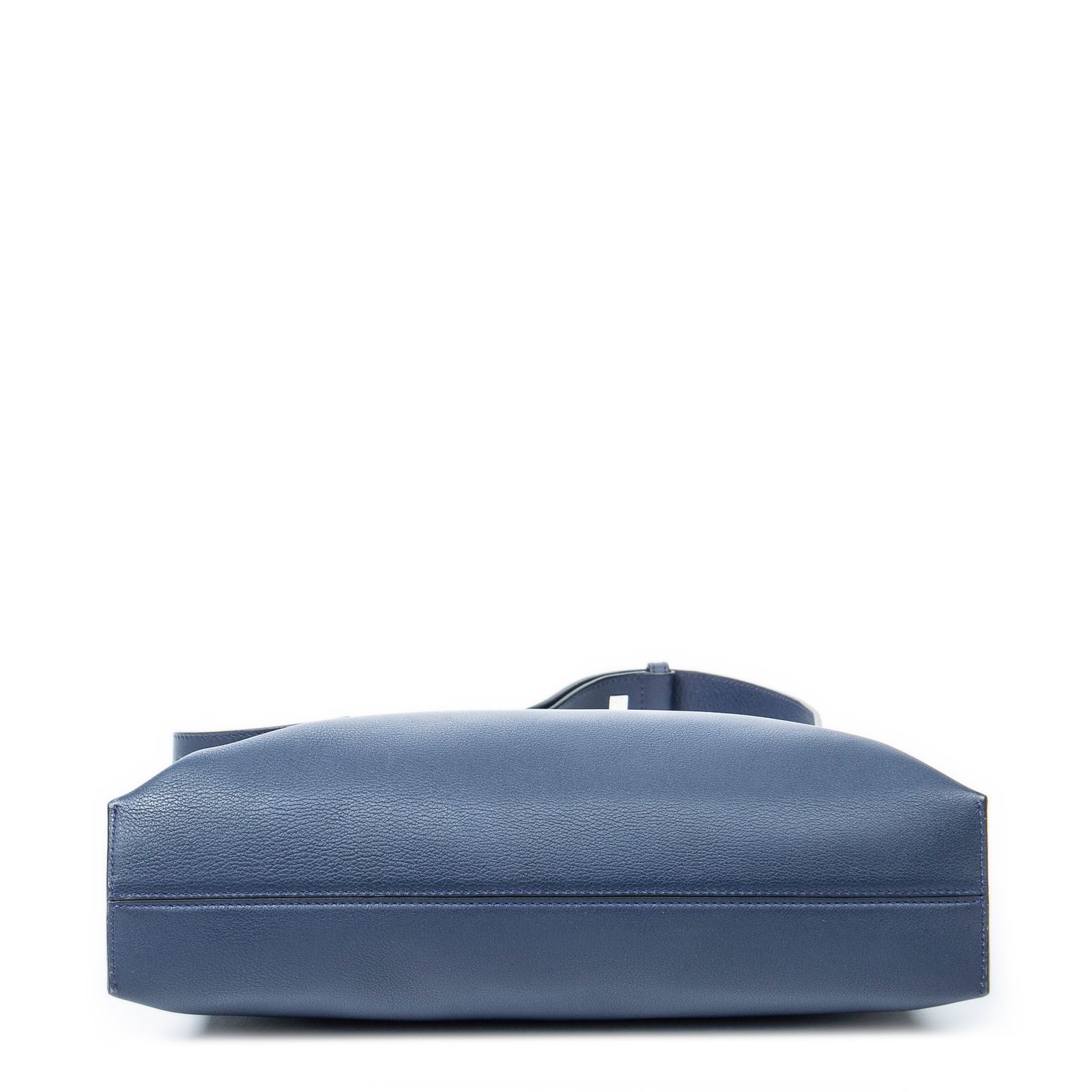 ロエベウェブメディアメッセンジャーネイビーカーフスキンレザーA