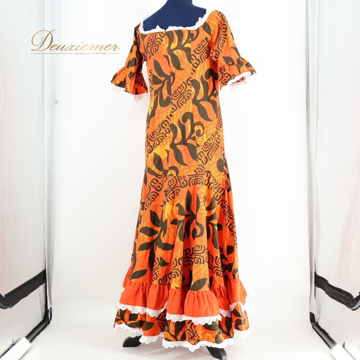 【美品 日本製 フラダンス衣装】イエロー MENEHUNE PLANTETION フラダンス 衣装 ワンピース ドレス オレンジ系 フラ ダンス メネフネ