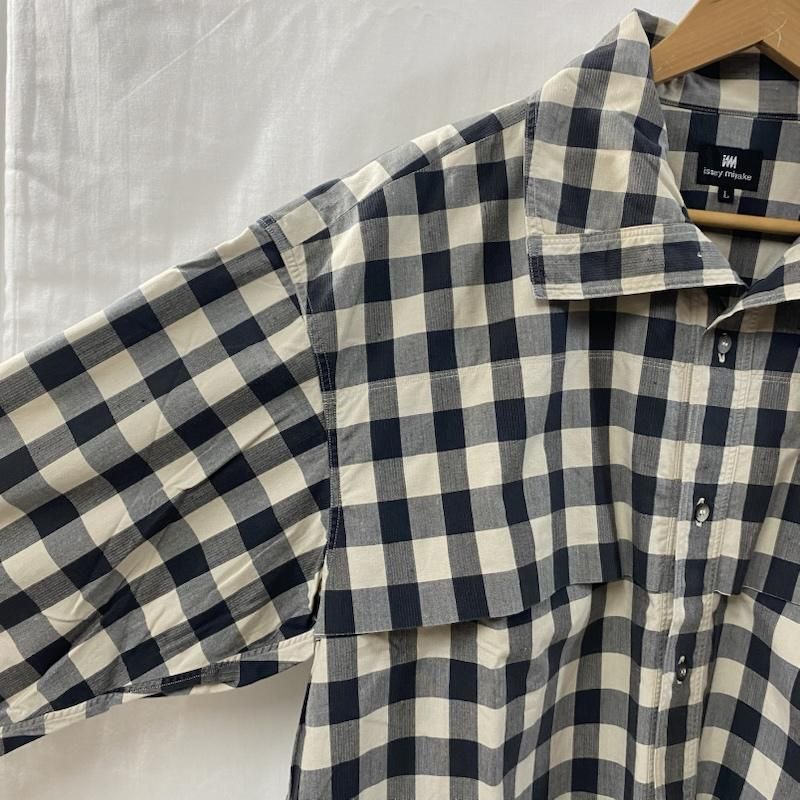 ISSEY MIYAKE イッセイミヤケ シャツ、ブラウス 長袖 im