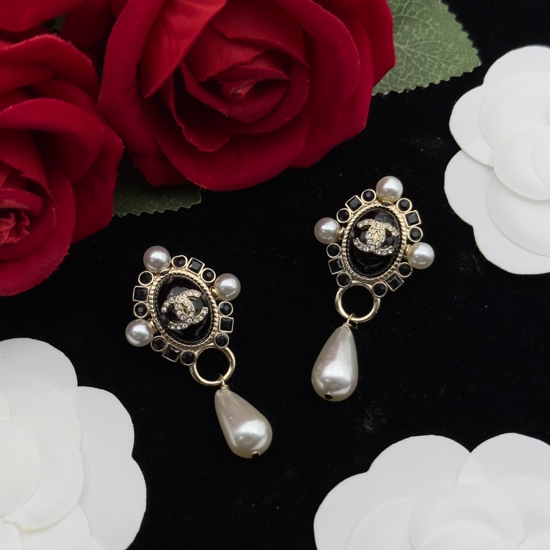 新品未使用 シャネル（Chanel）イヤリング フリンジデザイン  