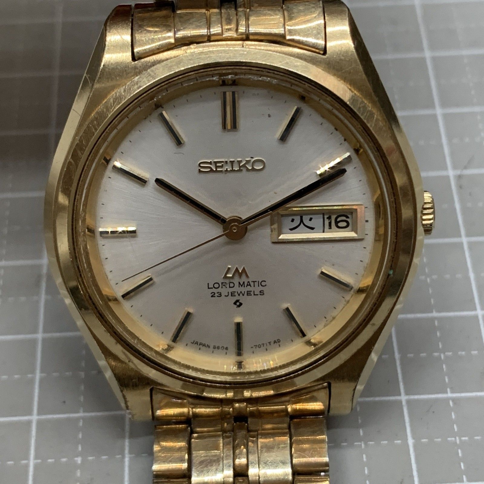 O329 可動 セイコー ロードマチック 5606-7070 デイデイト ゴールドカラー　ラウンド 自動巻き 腕時計 SEIKO メンズ 腕時計 中古 O329 可動 セイコー ロードマチック 5606-7070 デイデイト ゴールド