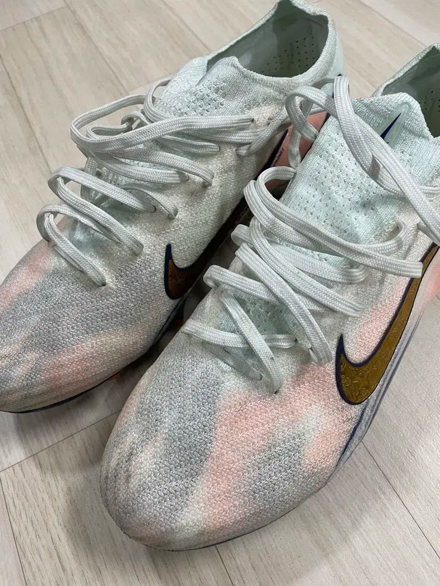 NIKE ナイキ マーキュリアル Vapor ヴェイパー 16 fg 260