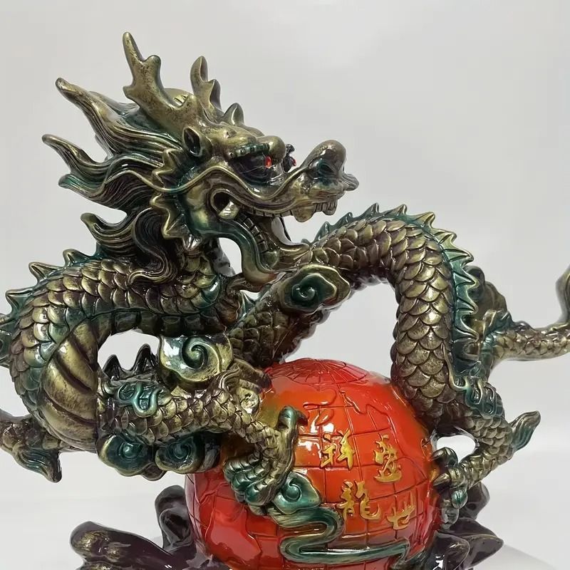 緑と金のドラゴン置物 緑と金のドラゴン置物