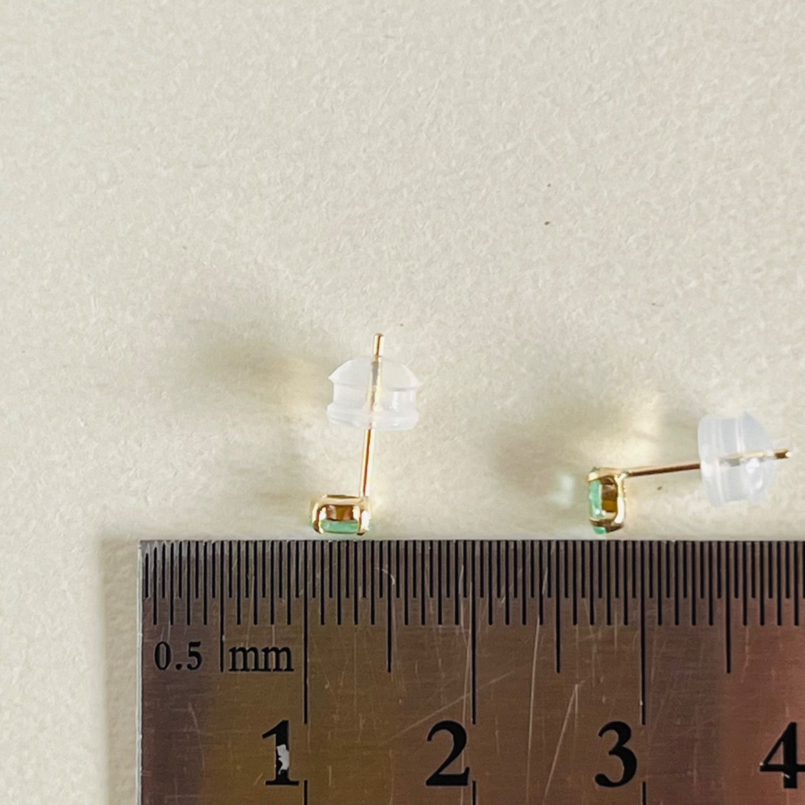 K18 コロンビア産　天然石エメラルド OVAL　18金イエローゴールド　ピアス コロンビア産エメラルドK18ゴールドピアス | ユアエメラルド