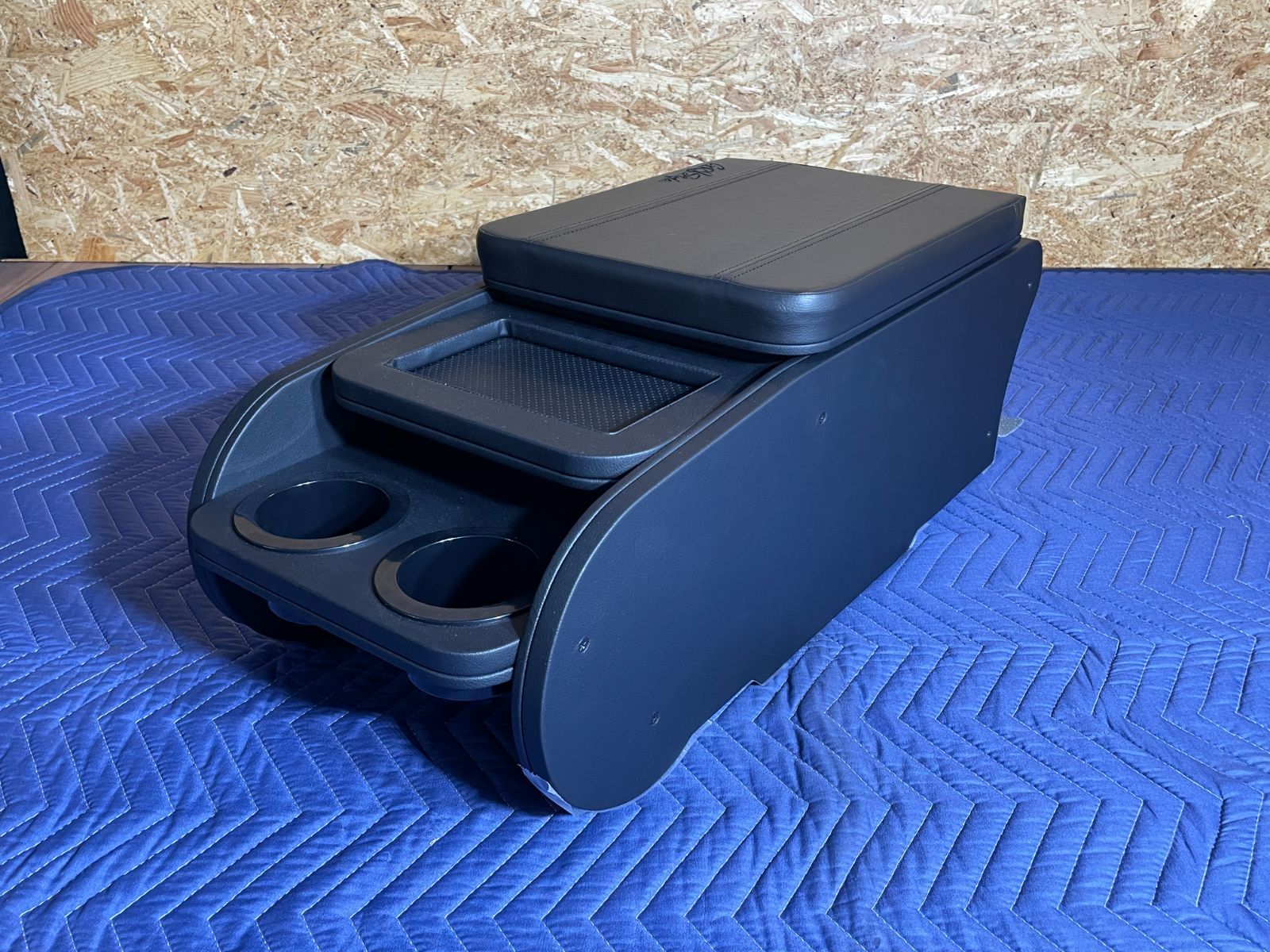 GR8 ハイエース センターコンソールver2 標準ボディ用 ブラック×ブラック