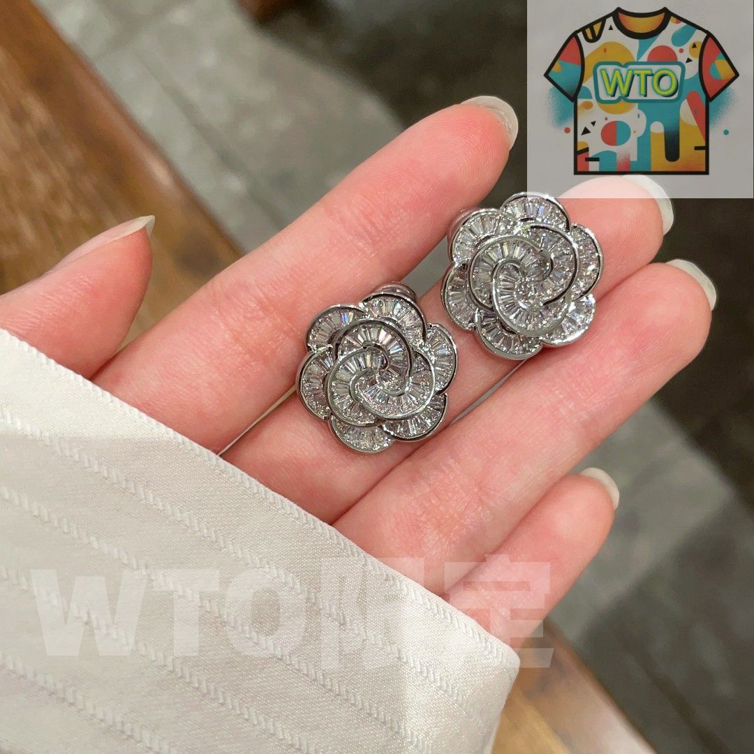 今日WTO】Chanel ヴィンテージ アルファベット ピアス！送料無料