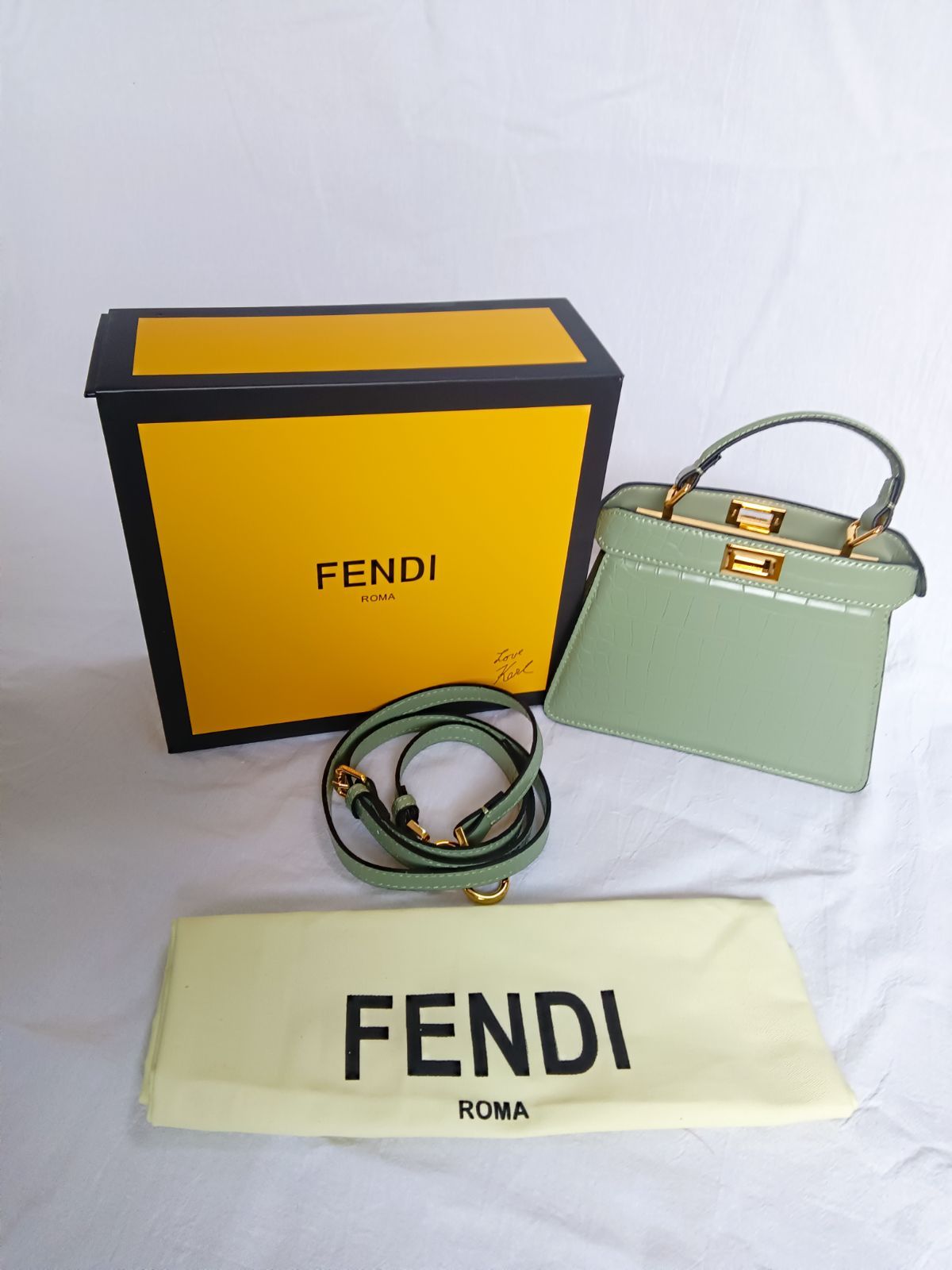 FENDI✦ピーカブー ミニ ショルダーバッグ 2way