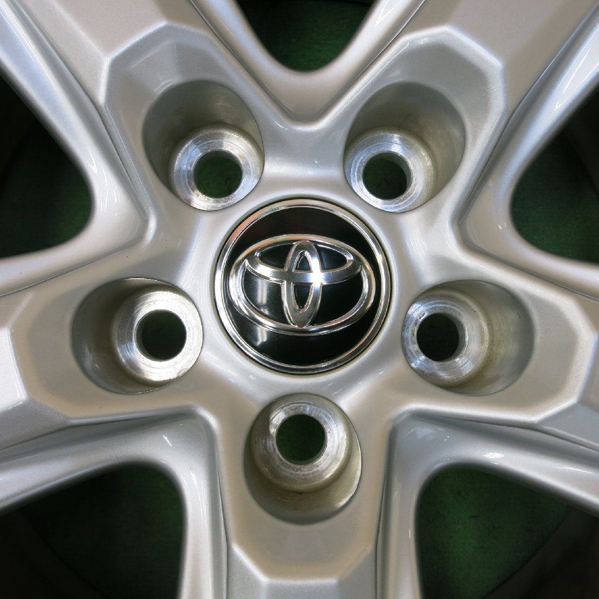 送料無料* キレイ☆トヨタ 50系 RAV4 80系 ハリアー 純正 ホイール 17 