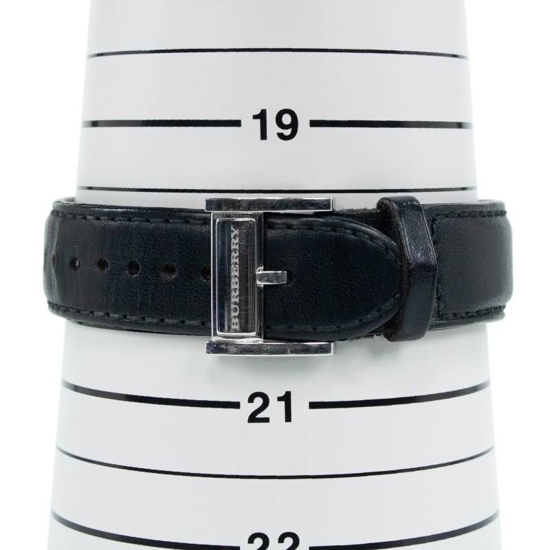 バーバリー 腕時計 メンズ BU1700 白 黒 四角 スクエア シンプル ロゴ バーバリー 腕時計 メンズ BU1700 白 黒 四角 スクエア シンプル ロゴ