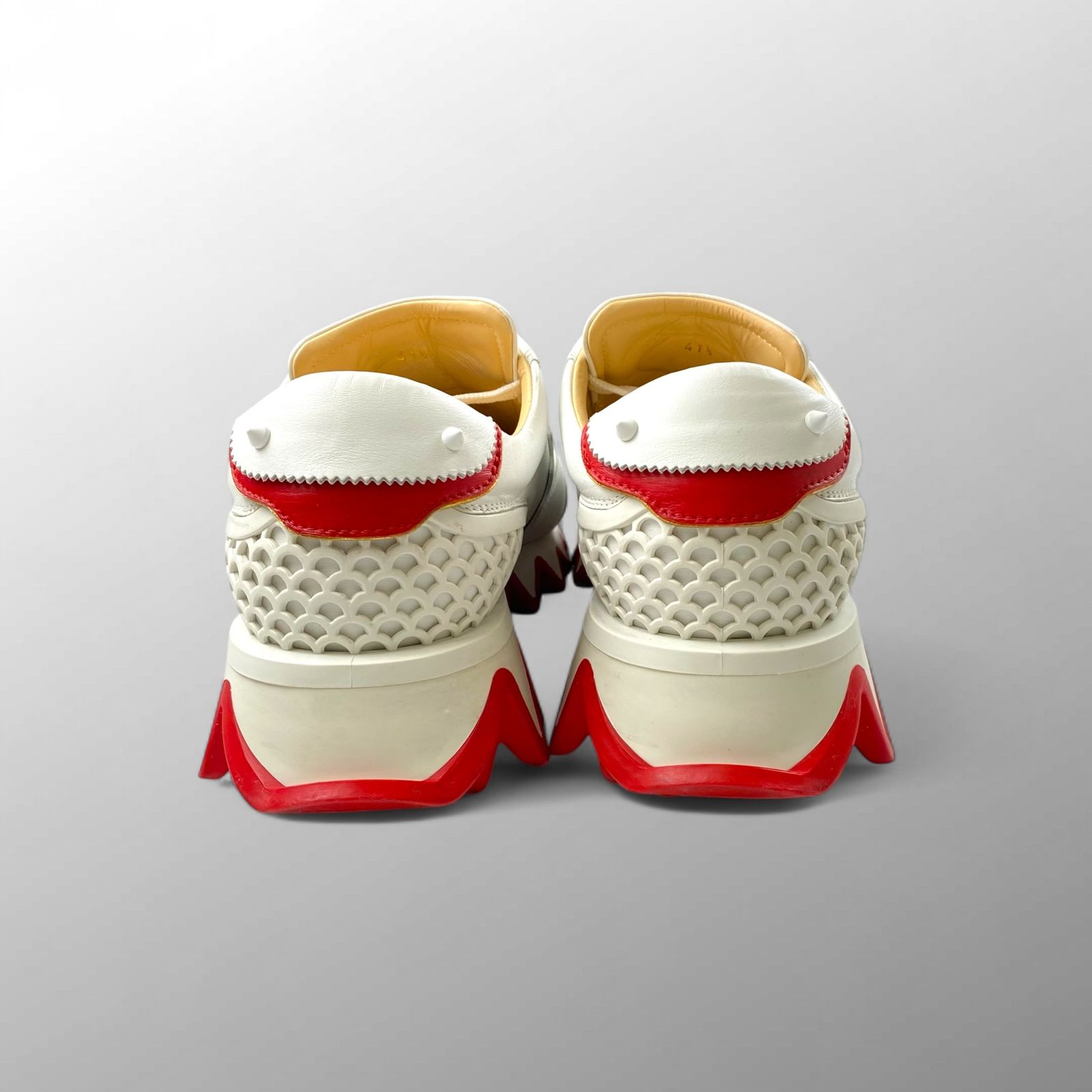 Christian Louboutin Loubi シャークソール レザースニーカー2色 楽天市場】Christian Louboutin クリスチャンルブタン