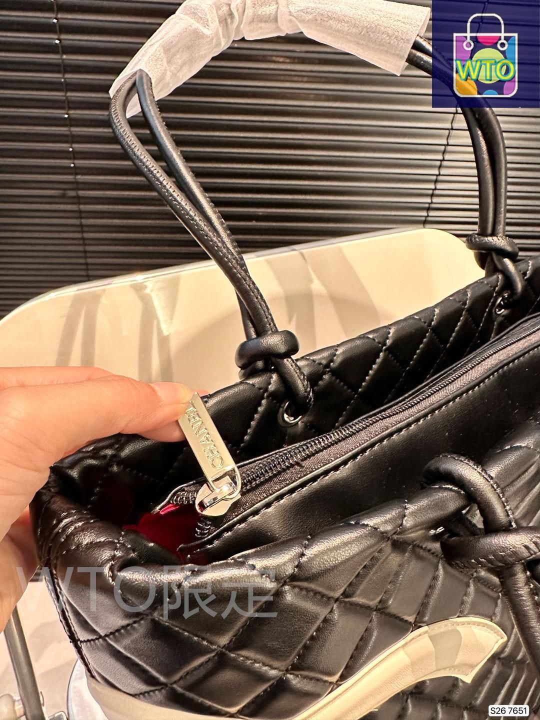 早い者勝ち❗️CHANEL ブラック ショルダーバッグ CHANEL カーフスキン チェーンショルダーバッグ 14番台 | AMONA