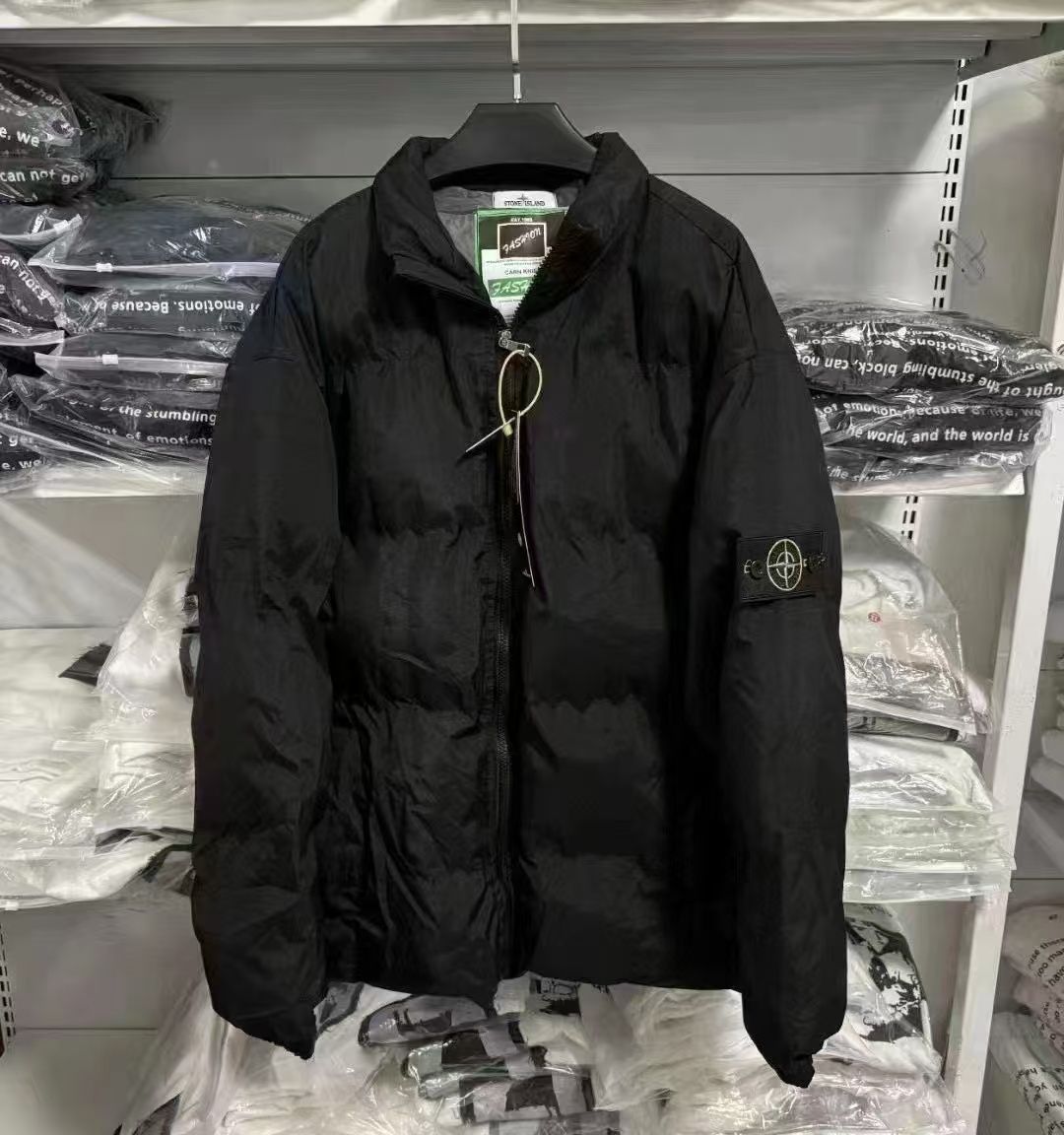 特価値✨新品 未使用 ストーンアイランド stone island アウター - メルカリ