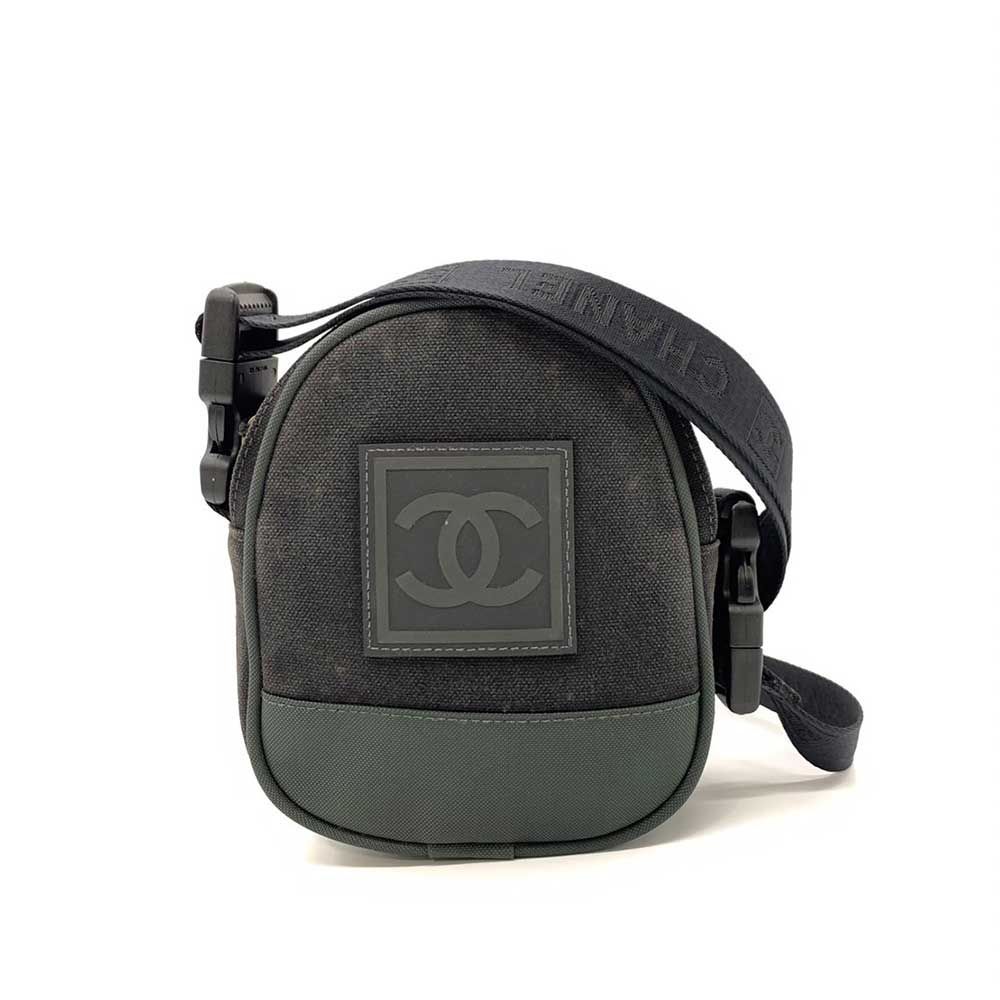 CHANEL ブラック ボディバッグ 11671106.jpg