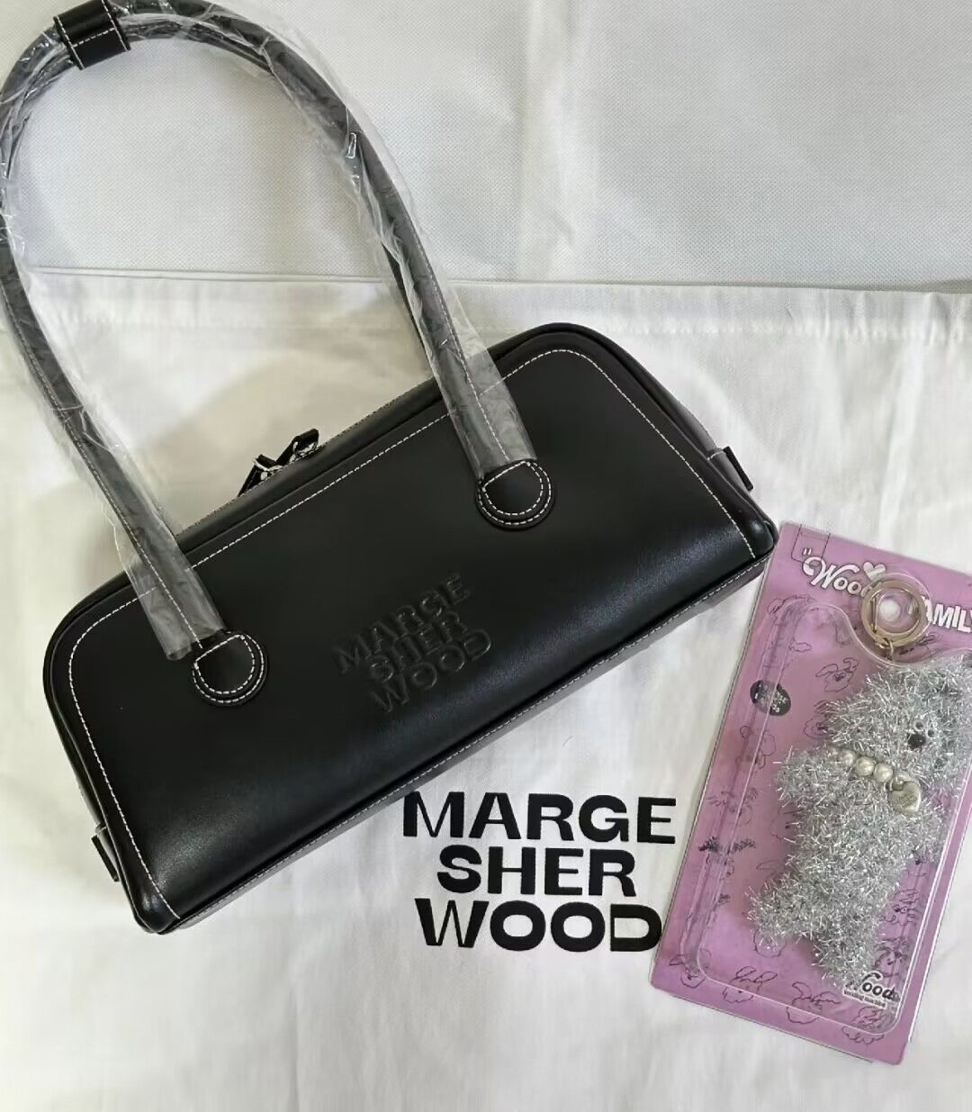 新品人気MARGE SHERWOOD SOFT BAGUETTE BAG BLACK PLAIN ブラック