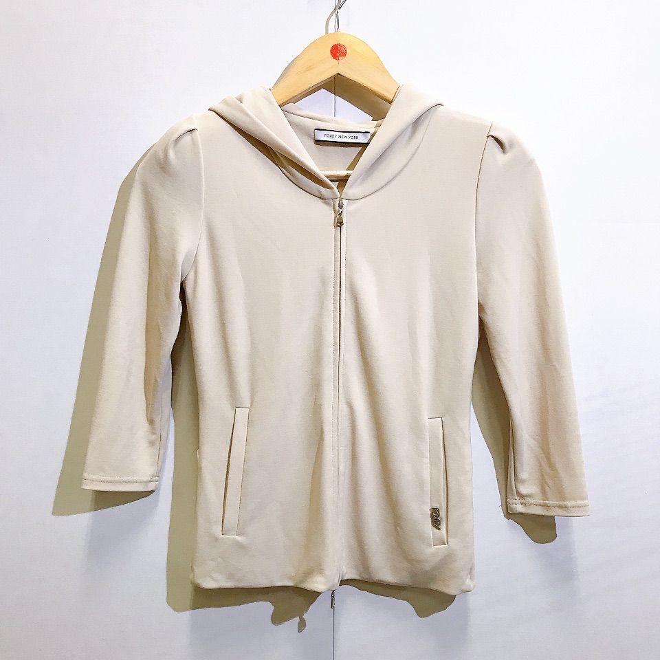 フォクシーパーカー38 FOXEY 帽子付きパーカー