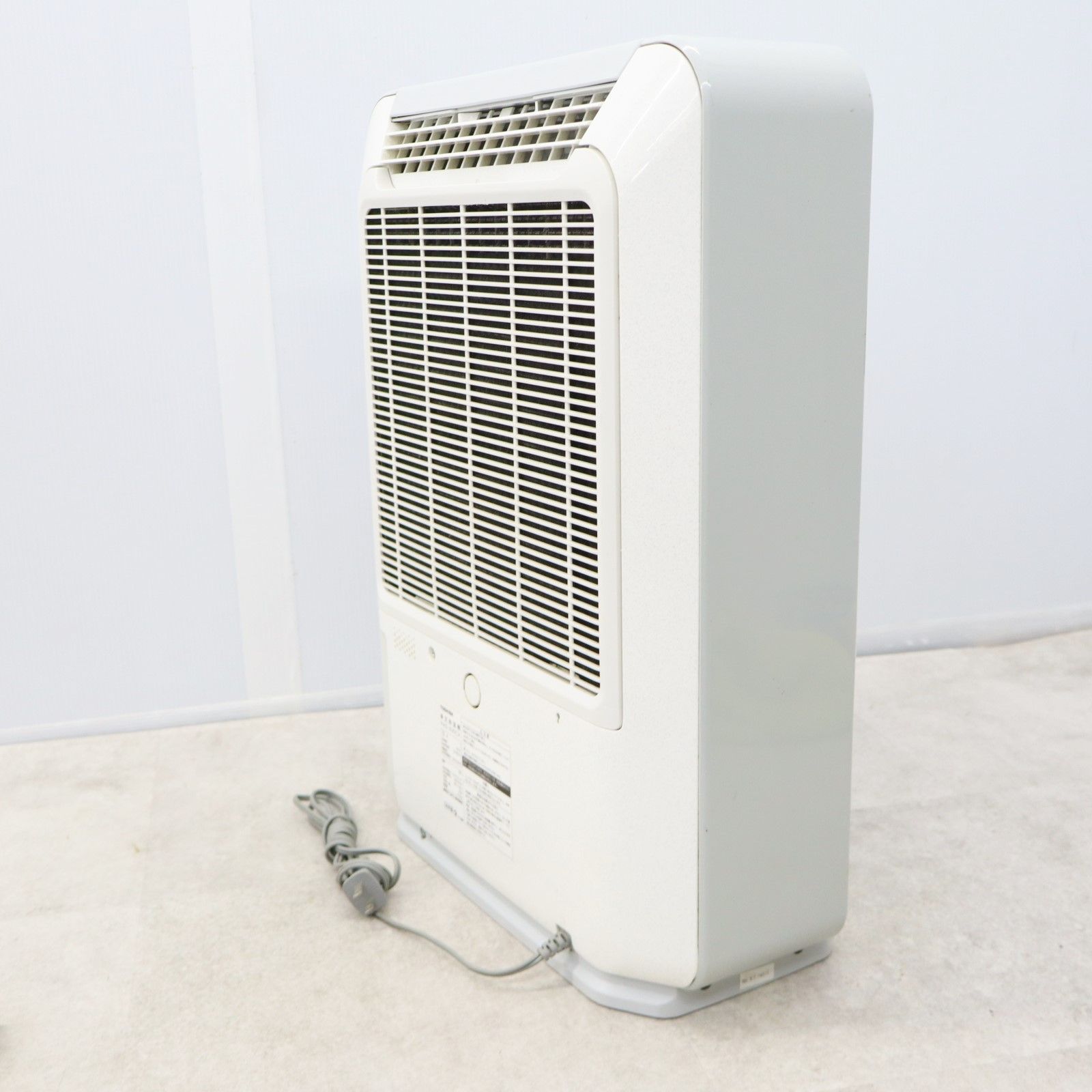 東芝除湿、乾燥機. RAD-63DFX TOSHIBA 【中古】除湿機 東芝製 除湿乾燥機（デジカント式除湿器
