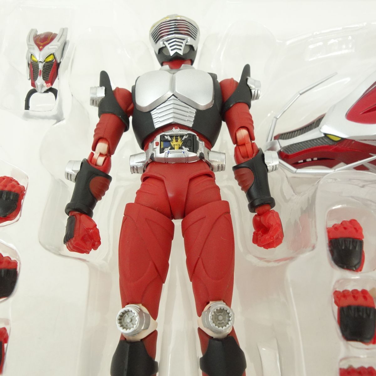 バンダイ S.H.フィギュアーツ 仮面ライダー龍騎＆ドラグレッダー