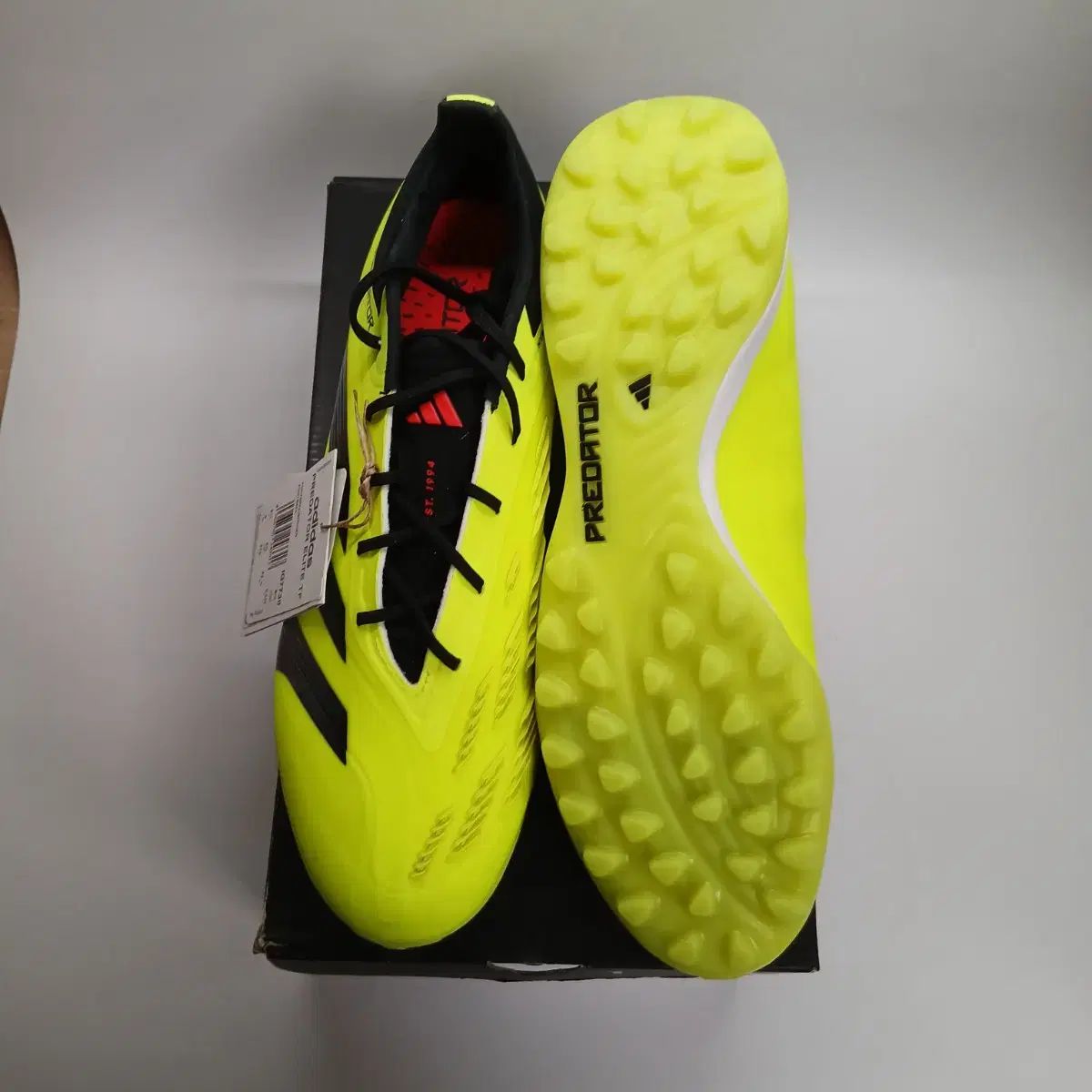 adidas(アディダス) プレデター イエロー サッカーシューズ