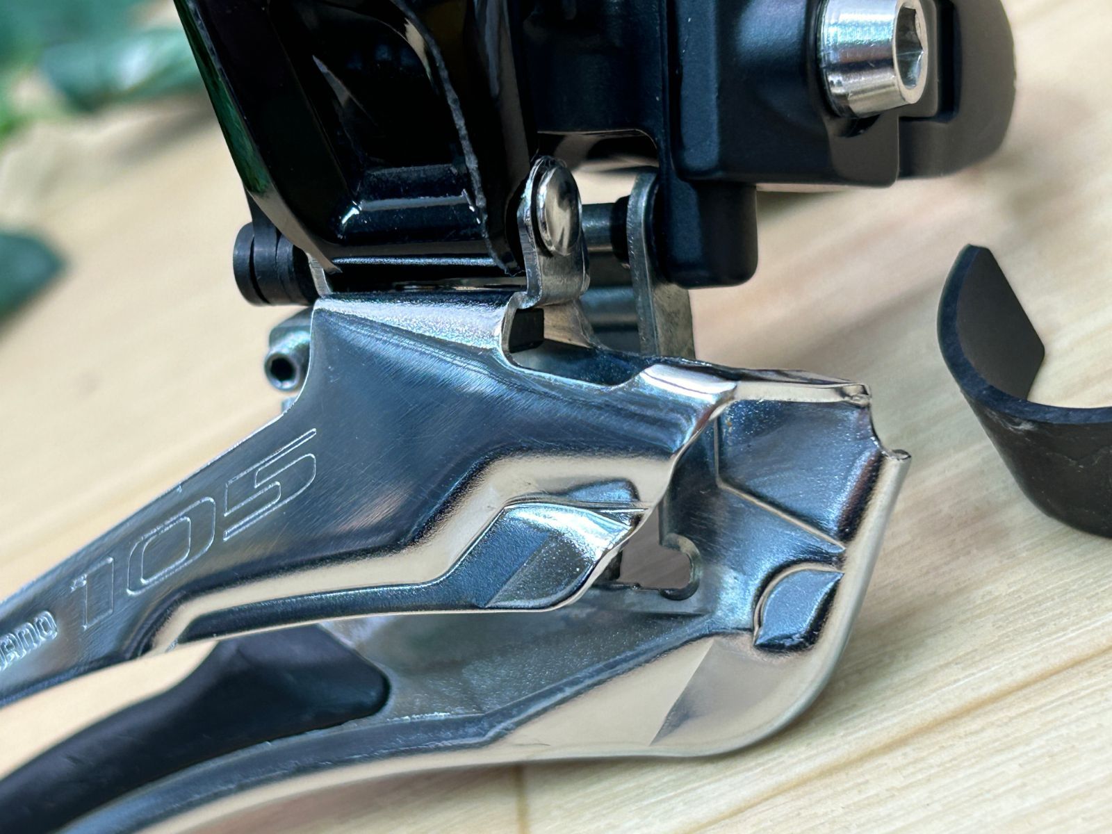 イチ推し!! 極上品!! SHIMANO 105 2×11s FD-5801 SM-AD91-M付属 シマノ