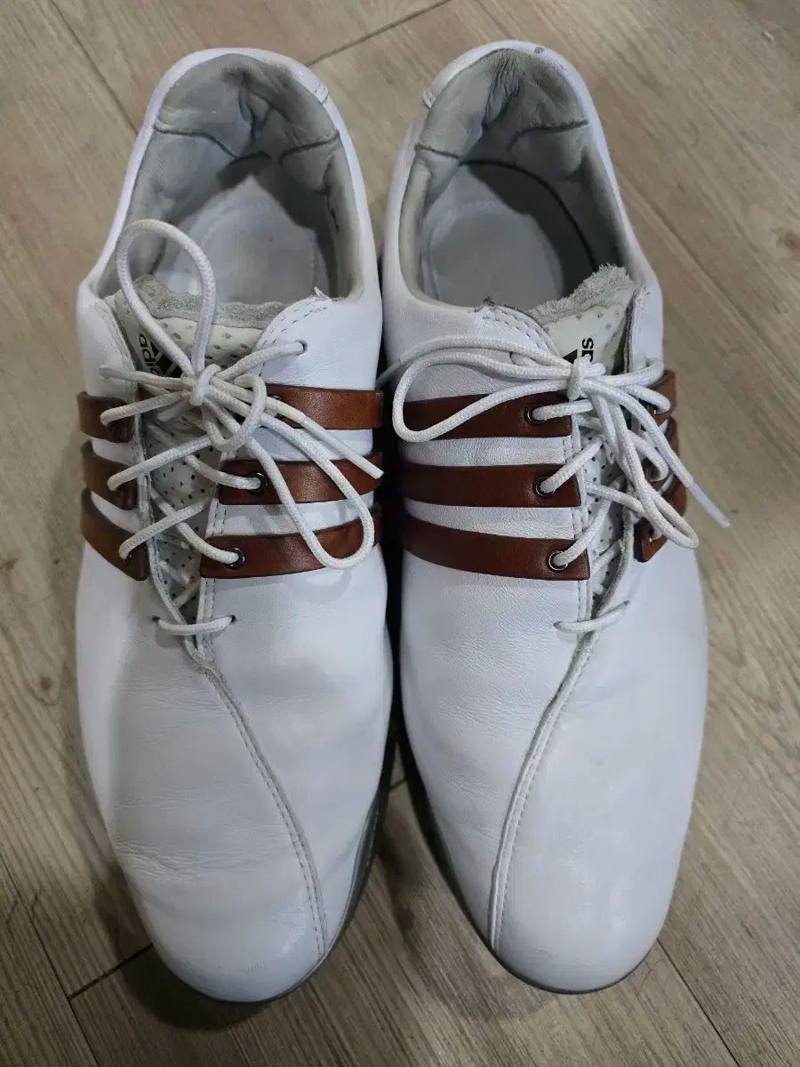adidas アディダス