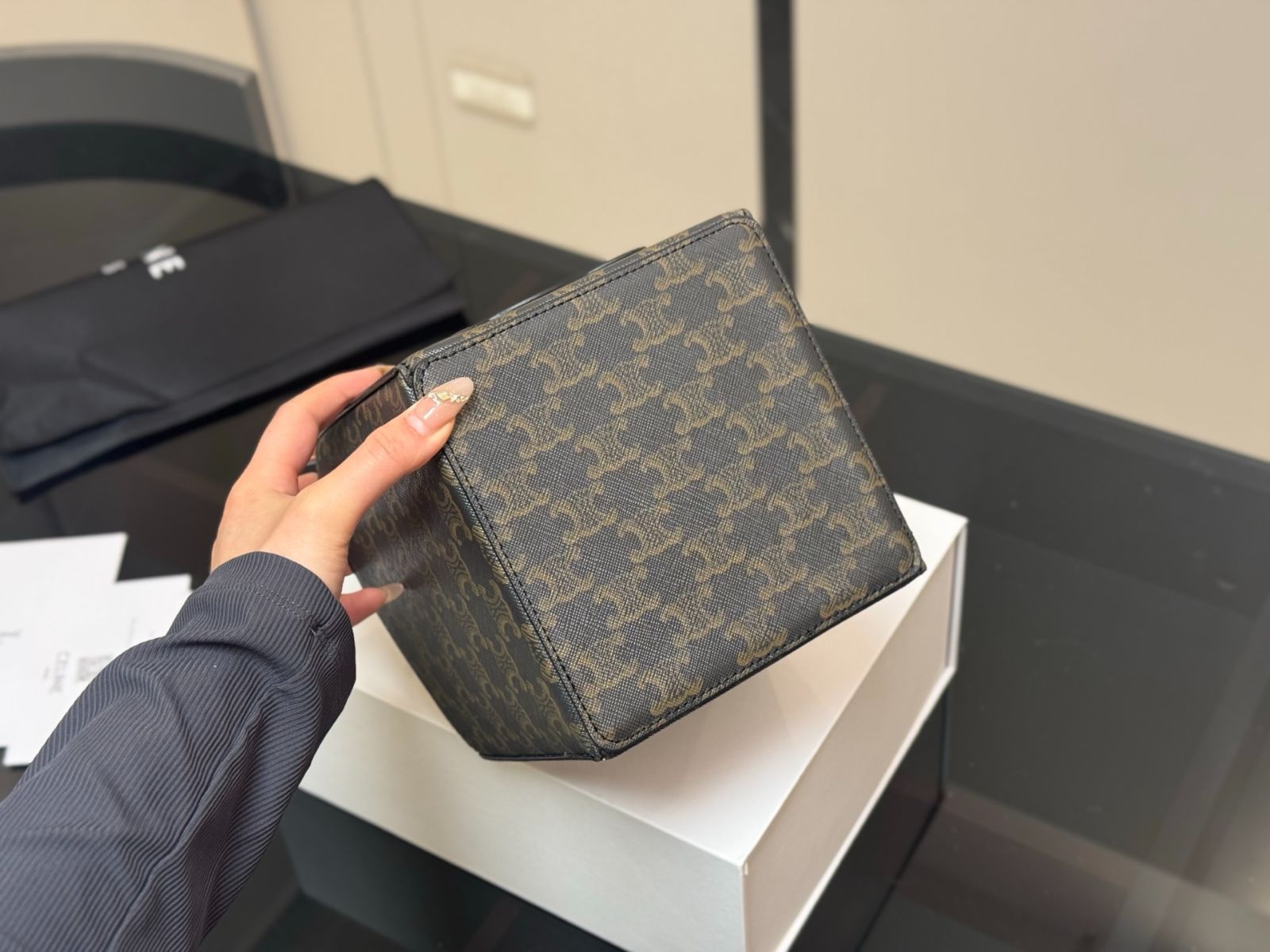 CELINE　セリーヌ　アンティーク　レトロ　新品未使用 CELINE - 極 美品 希少品 CELINE ヴィンテージ セリーヌ ロゴ