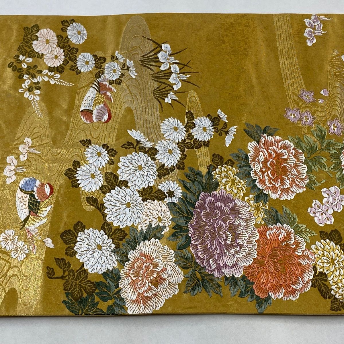 袋帯 美品 秀品 牡丹 鴛鴦 箔 金色 六通 正絹 【中古】 - メルカリ