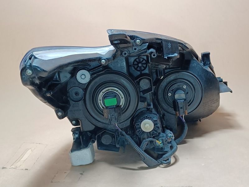 コーティング済 プリウス ZVW30 左ヘッドランプ ヘッドライト S コイト 47-29 81150-47231 070