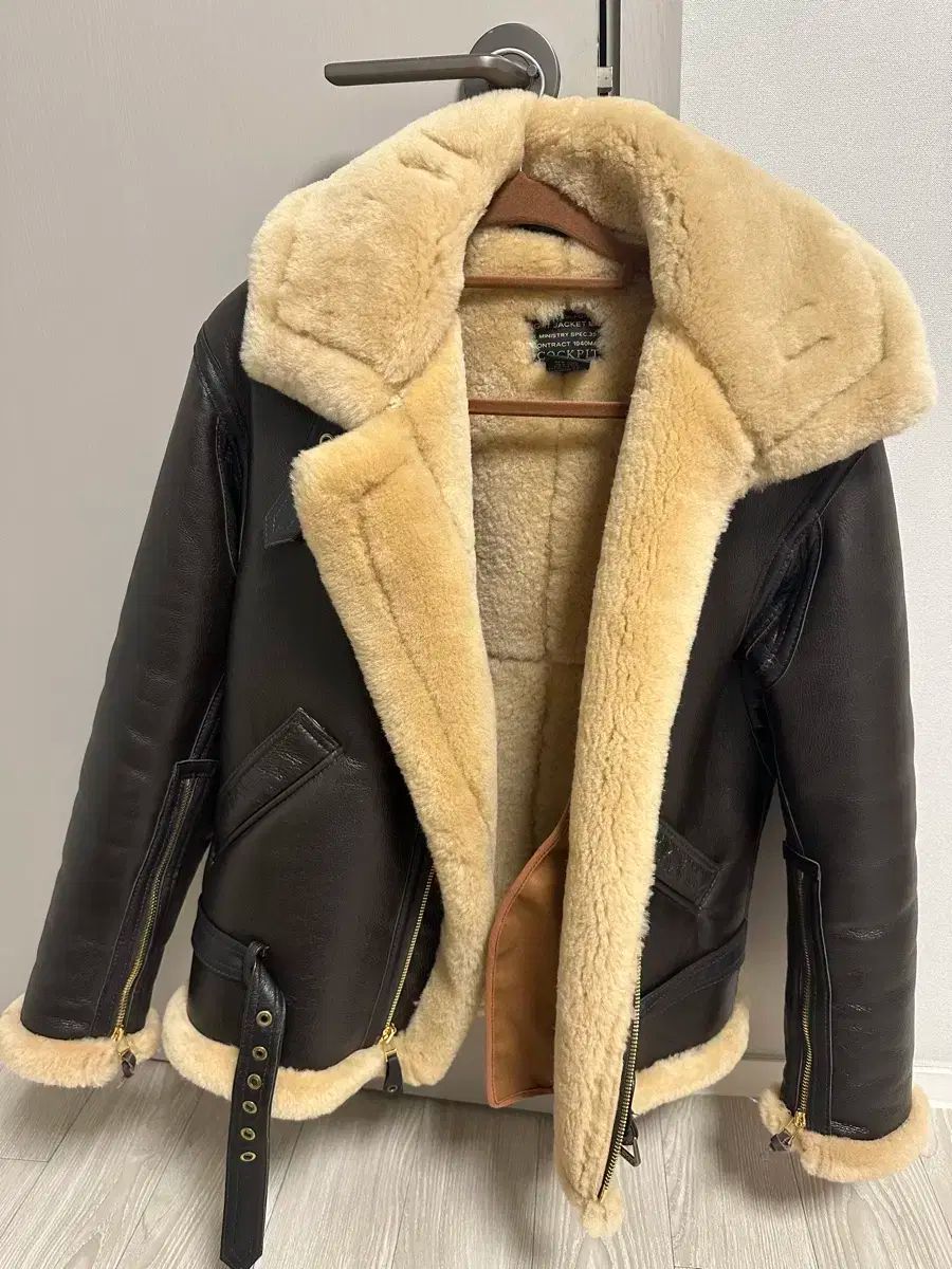 新品 48 マルジェラ 24aw ワックス コットンジャケット 黒 17355