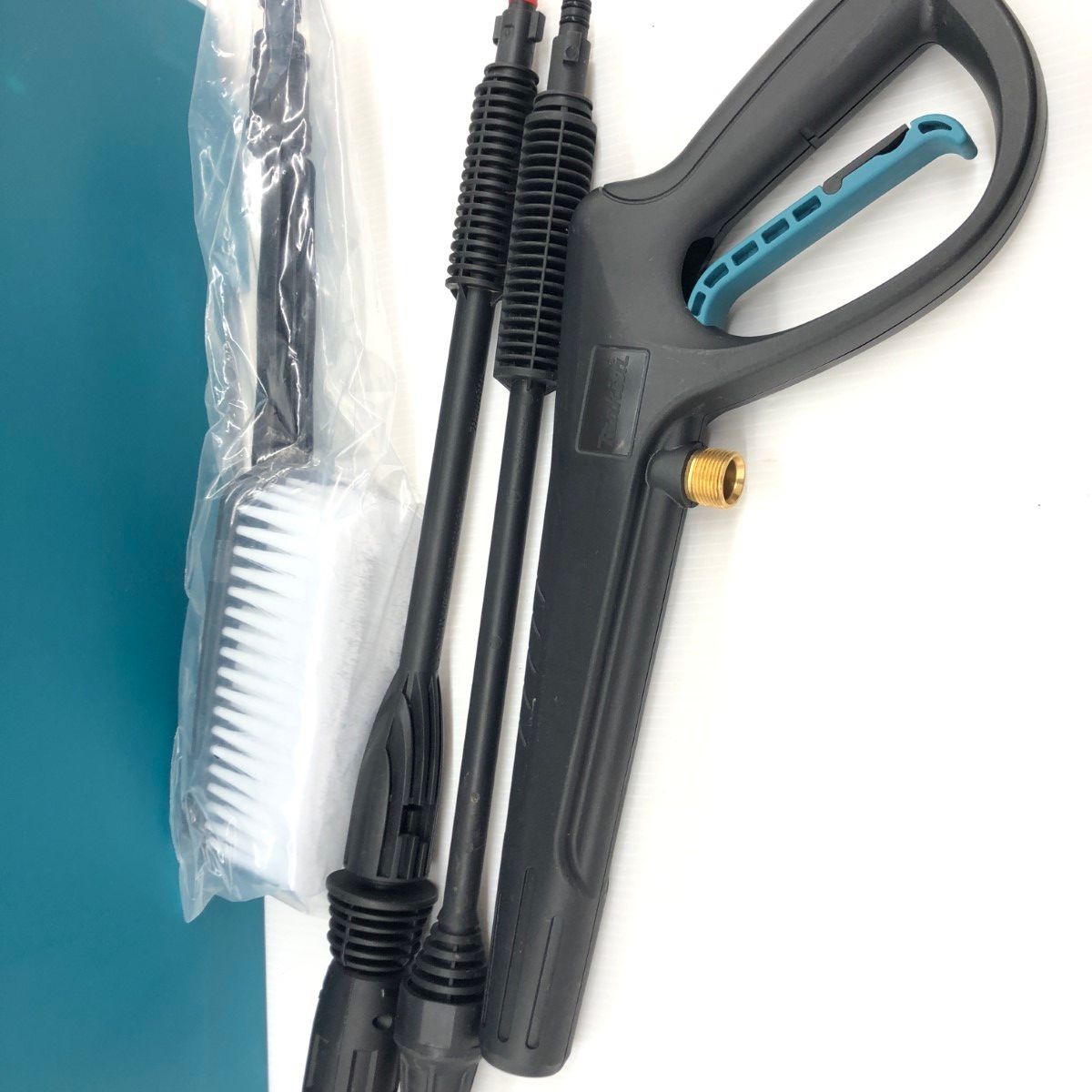 ДД【中古】MAKITA マキタ 高圧洗浄機 程度A 付属品完備 コードレス式 18v 0049802Y 中古バッテリー２つ、中古充電器１つ付き MHW080D ブルー 目立った傷や汚れなし ДД MAKITA マキタ 高圧洗浄機 程度A 付属品完備 コードレス式 18v