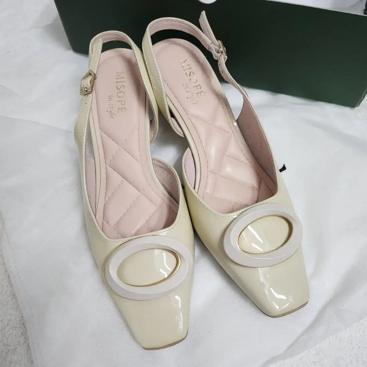 MISOPE ミソペ エナメル パンプス アイボリー 230