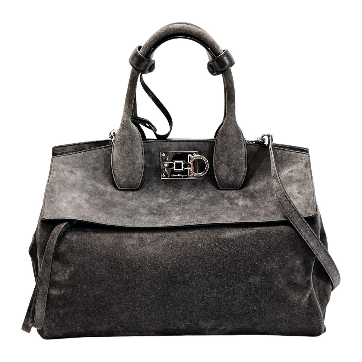 Salvatore Ferragamo サルヴァトーレフェラガモ ガンチーニ