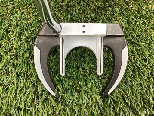 中古】 オデッセイ VERSA SABERTOOTH ブラック 34インチ パター