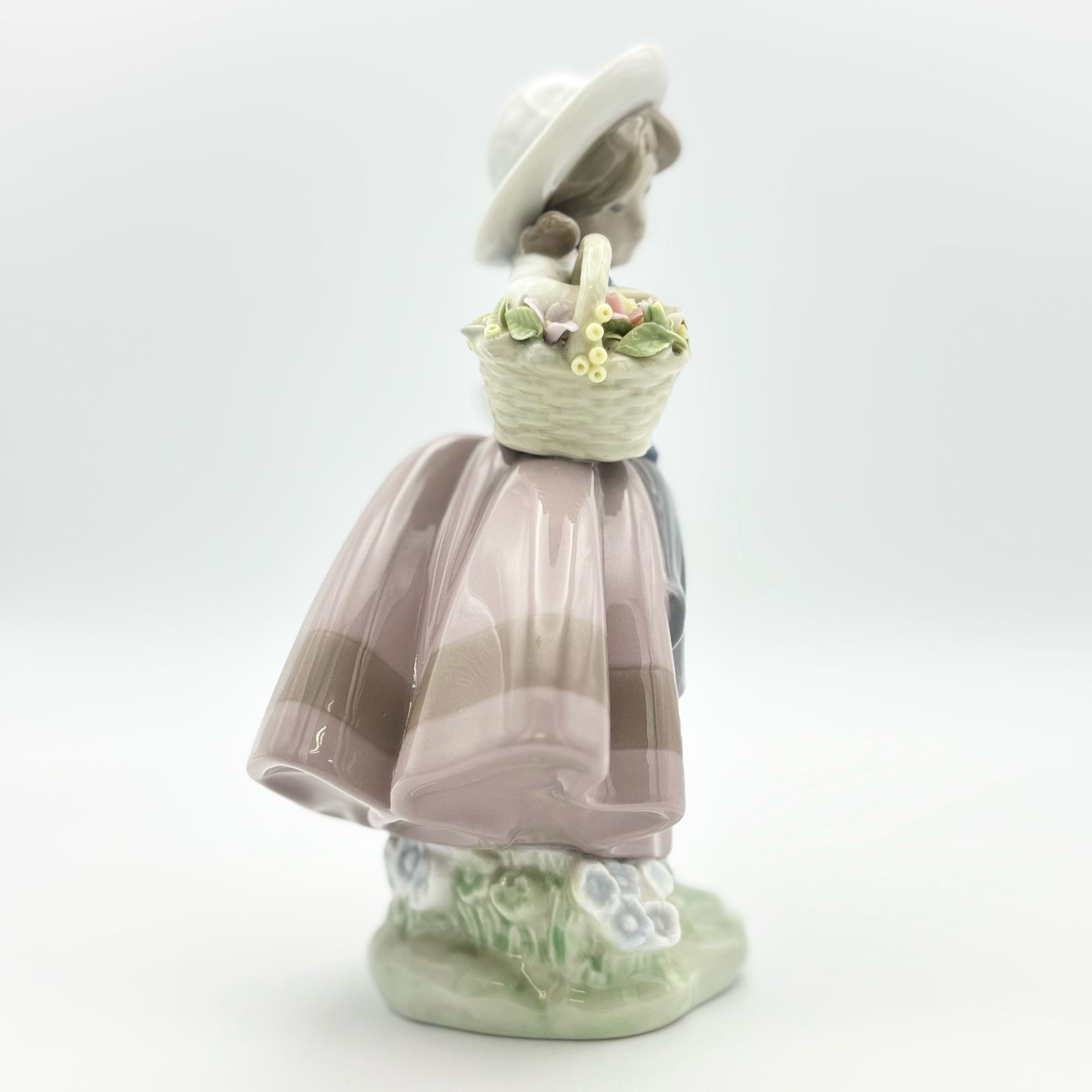 美品】LLADRO 5221 甘い花の香り フィギュリン リヤドロ 置物