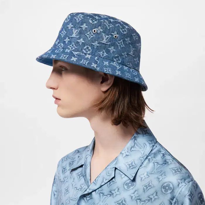 美品】 ルイヴィトン モノグラム エッセンシャル リバーシブル