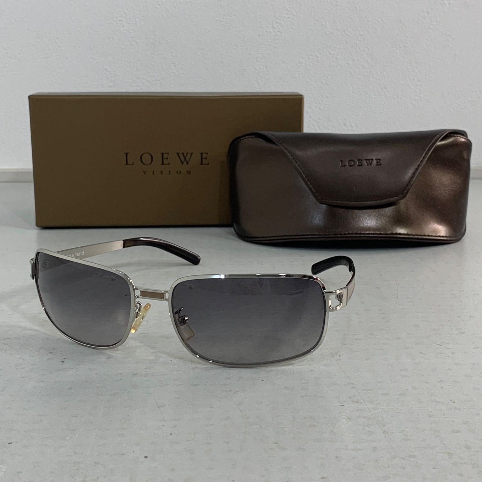 LOEWE サングラス ブラック シルバー