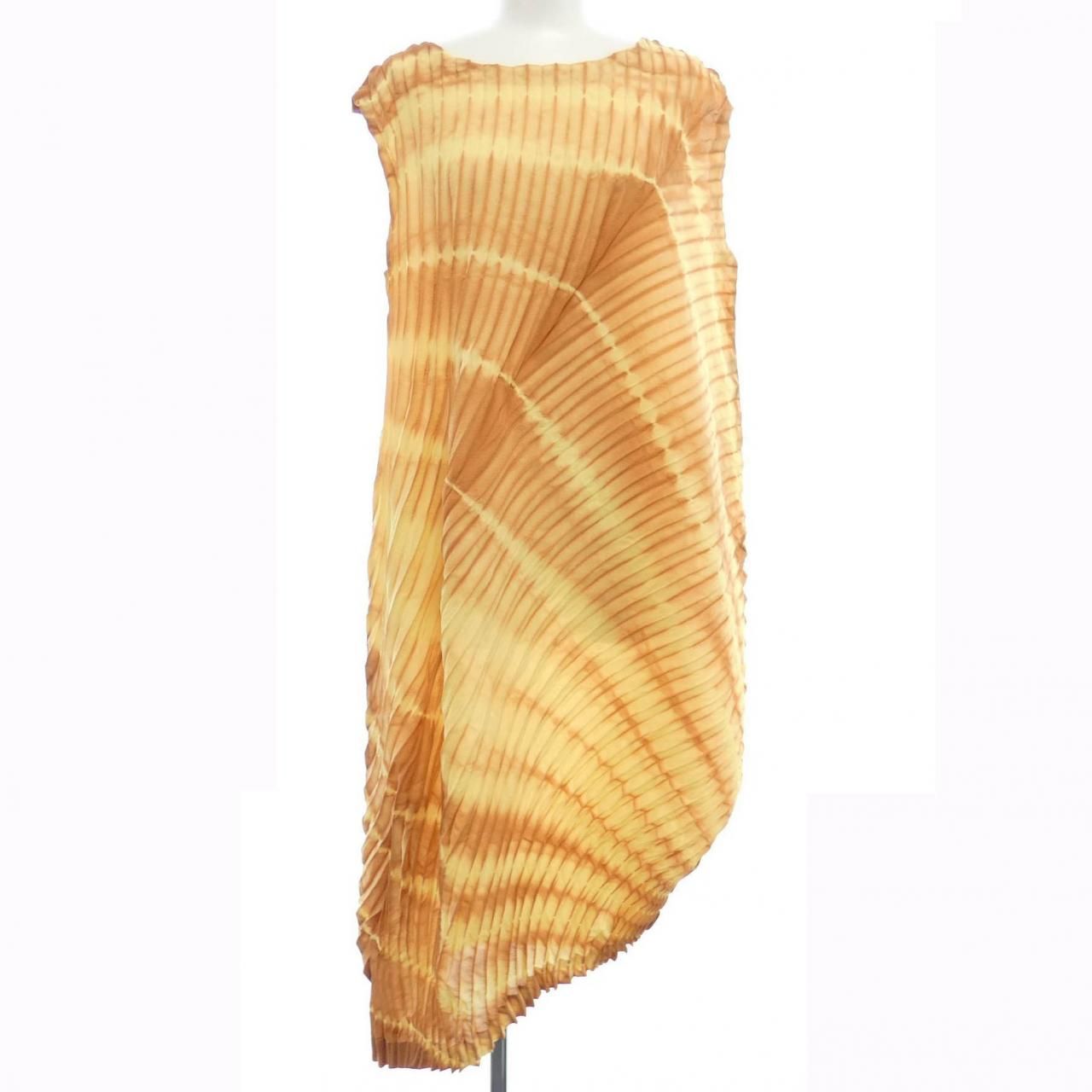 イッセイミヤケ ISSEY MIYAKE 2021 IM12FH609 ワンピース