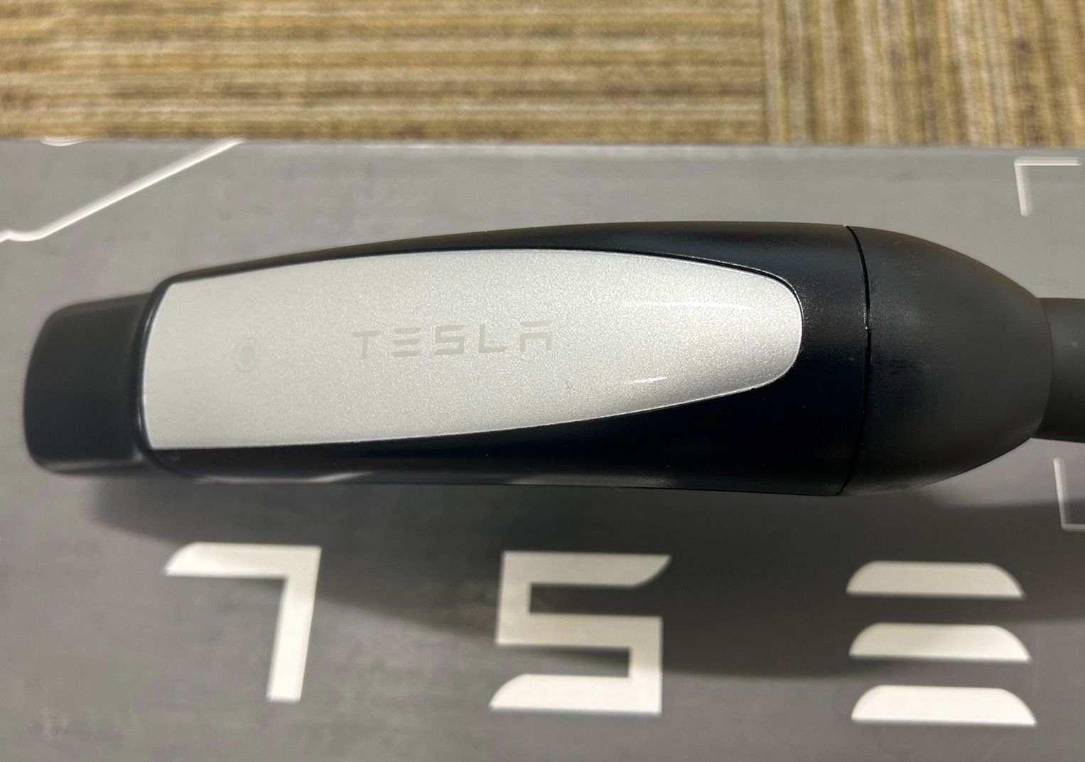 チャデモアダプター テスラ Tesla CHAdeMO 充電器 - オンラインストア最安値