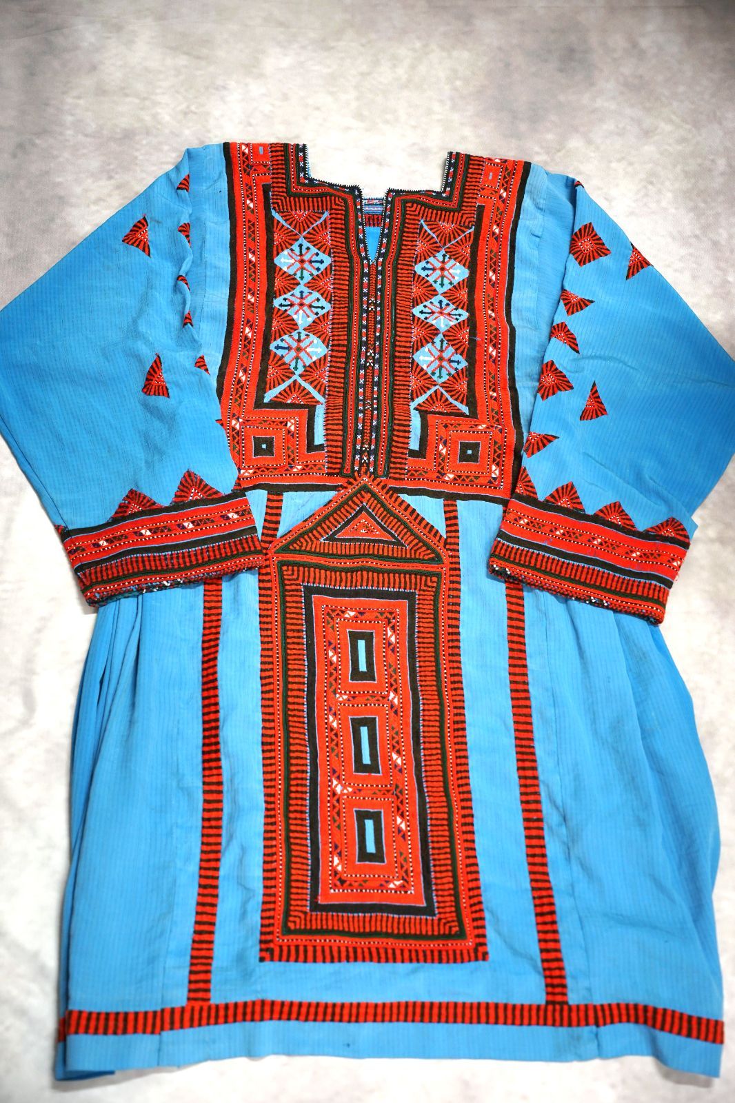 ユーロ 古着 バロチドレス バローチ族 民族衣装 刺繍 ユーロ 古着 バロチドレス バローチ族 民族衣装 刺繍 刺繍バロチドレス