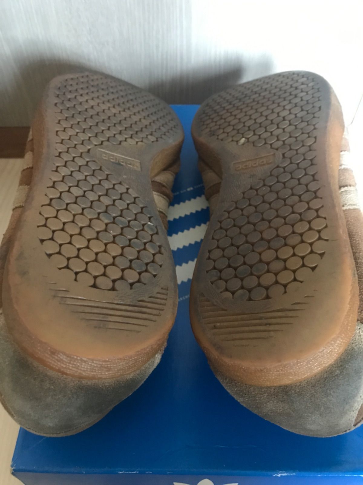 メルカリshops アディダス シティシリーズ ハワイ復刻 激レア2店舗限定モデル28 5cm