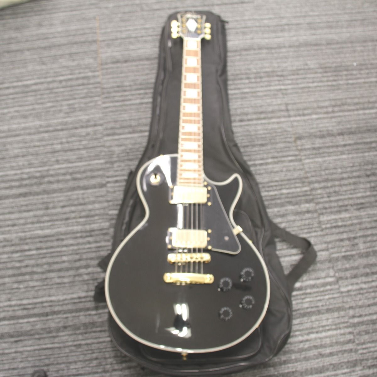 Prologue レスポールタイプ　エレキギター　レッド　ソフトケース付き Prologue レスポールタイプ エレキギター レッド ソフトケース