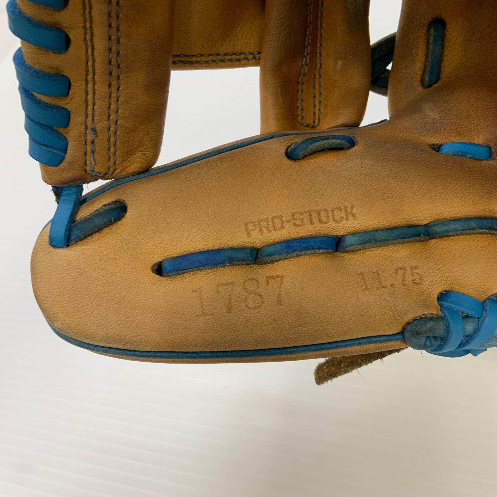 美品 Wilson ウィルソン グローブ グラブ 一般 硬式用 A2000J Amazon | ウイルソン/ウィルソン Wilson 超限定MLBウイルソン