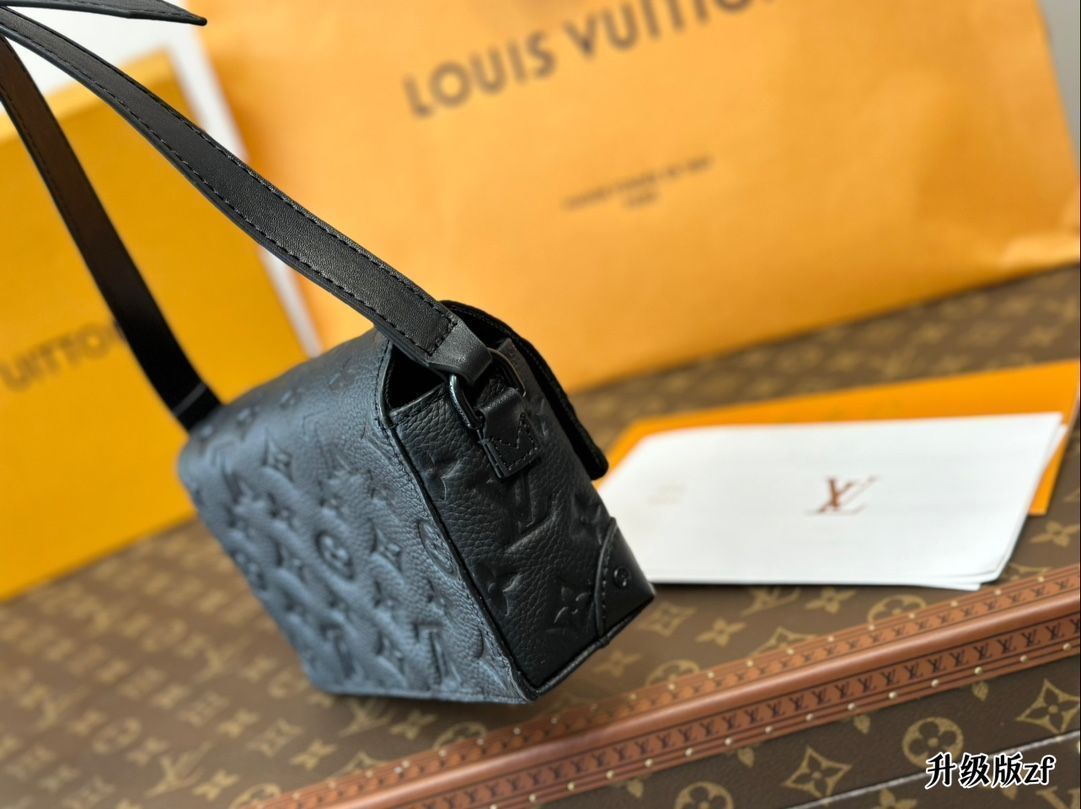 本日限定特価】ルイ?ヴィトン スティーマー ミニバッグ 18×10cm