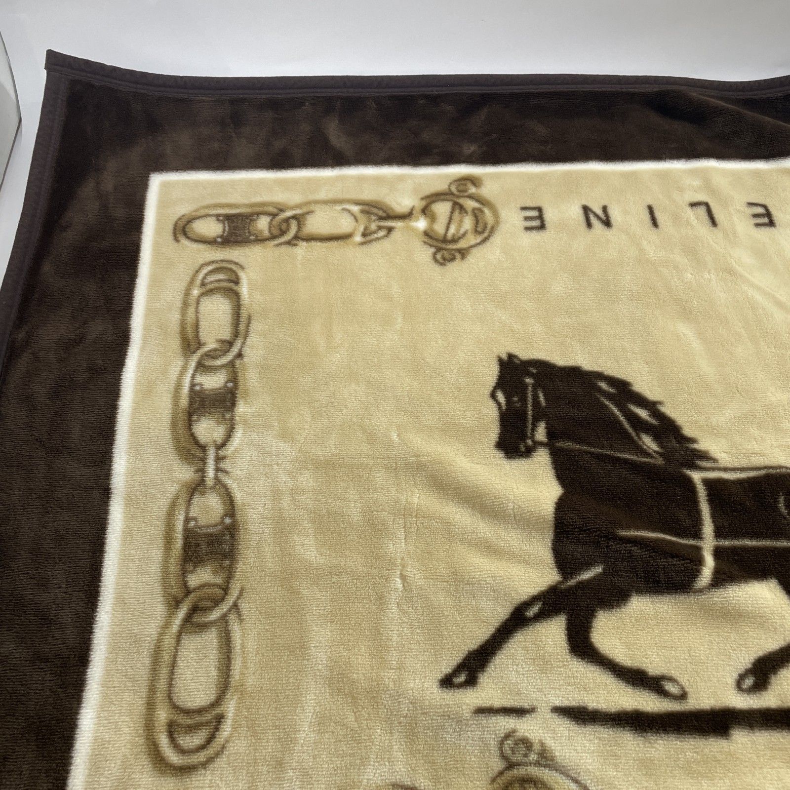 セリーヌアクリルハーフケット　膝掛け　毛布 セリーヌアクリルハーフケット 膝掛け 毛布